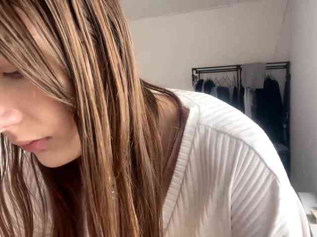 EveliaShimaoka webcam