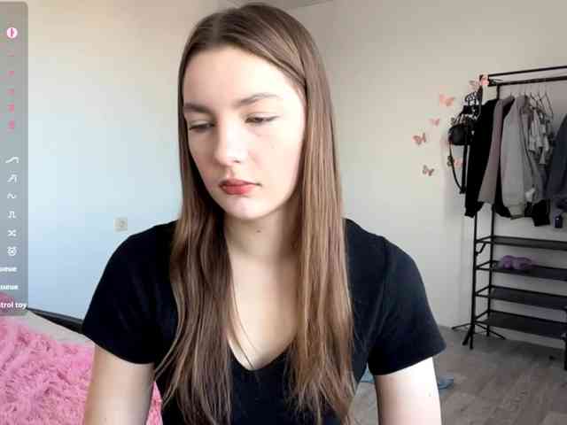EveliaShimaoka webcam