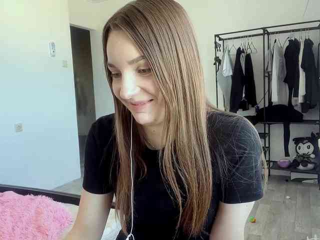 EveliaShimaoka webcam
