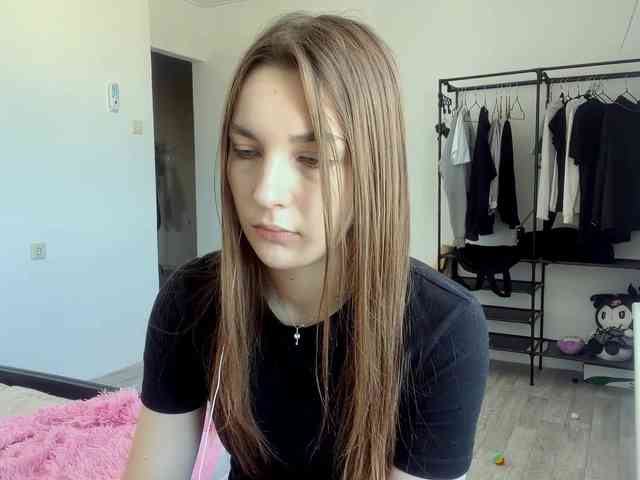 EveliaShimaoka webcam