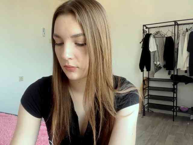 EveliaShimaoka webcam
