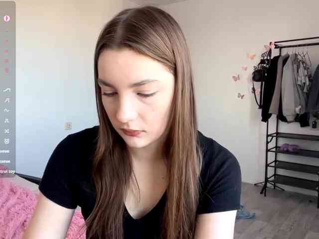 EveliaShimaoka webcam