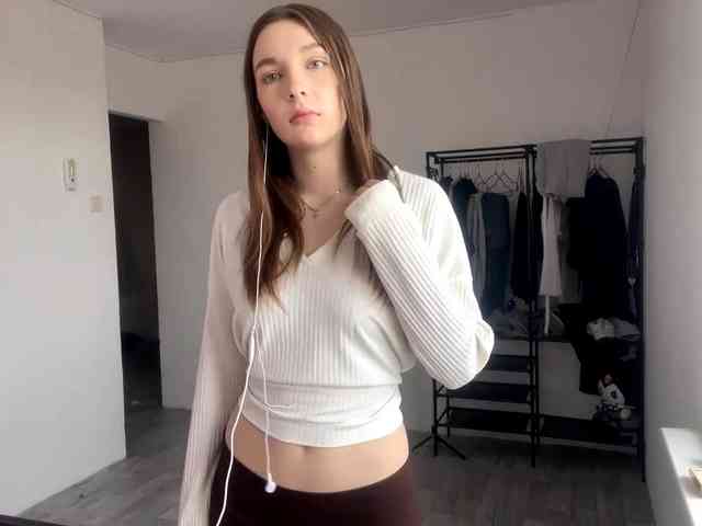 EveliaShimaoka webcam