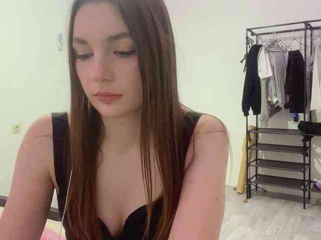 EveliaShimaoka webcam