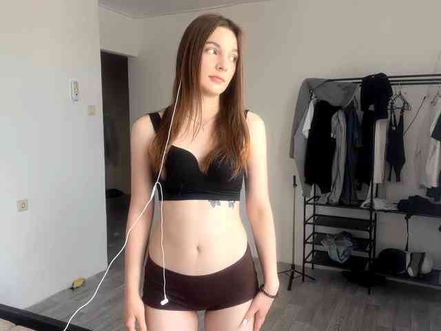 EveliaShimaoka webcam