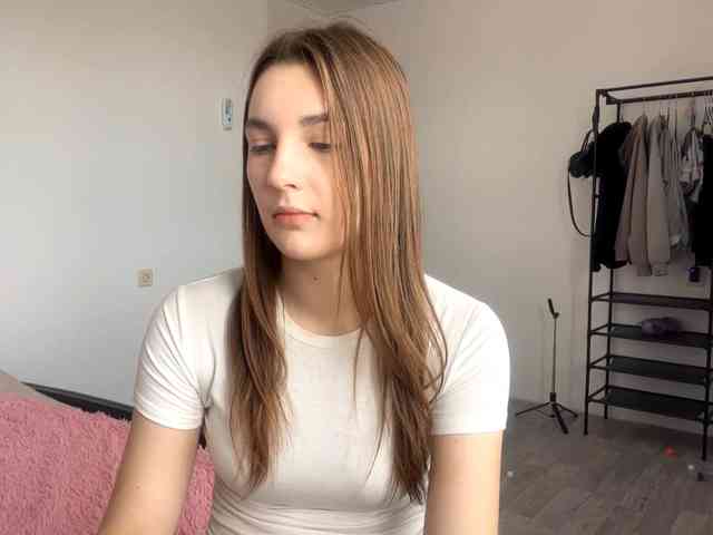 EveliaShimaoka webcam