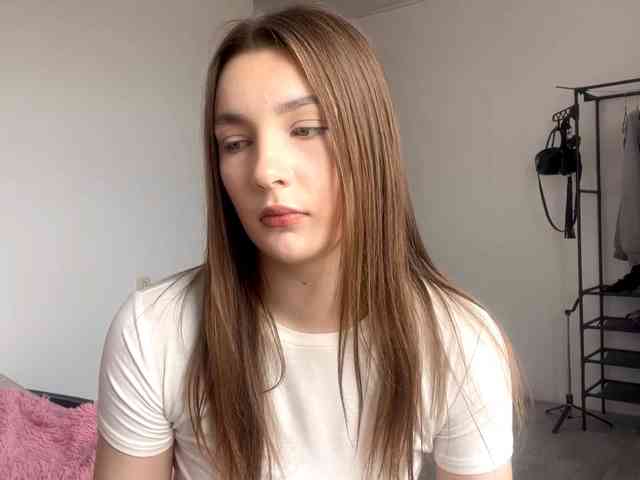 EveliaShimaoka webcam