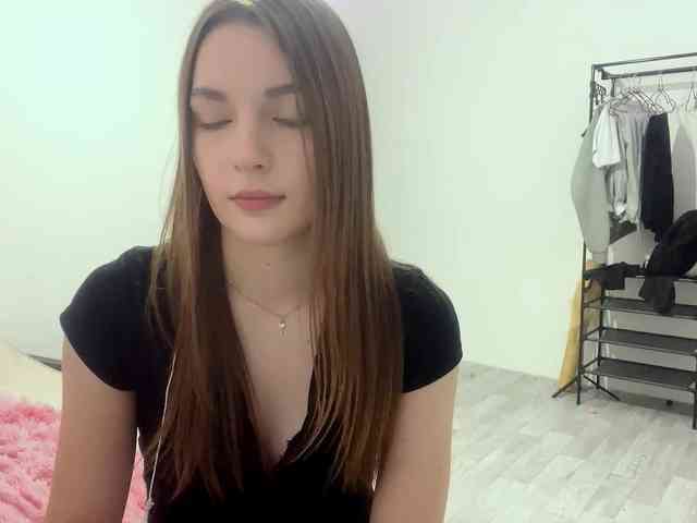 EveliaShimaoka webcam