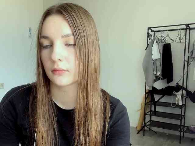 EveliaShimaoka webcam