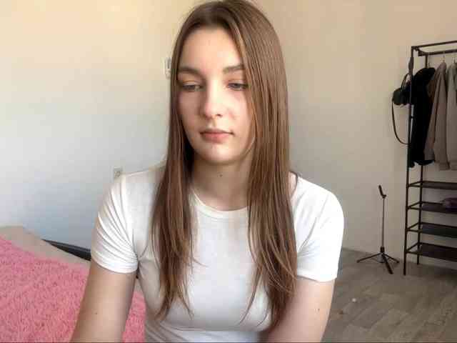 EveliaShimaoka webcam