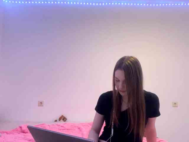 EveliaShimaoka webcam