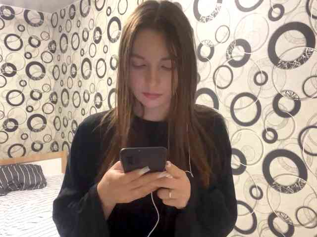 EveliaShimaoka webcam