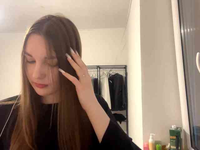 EveliaShimaoka webcam