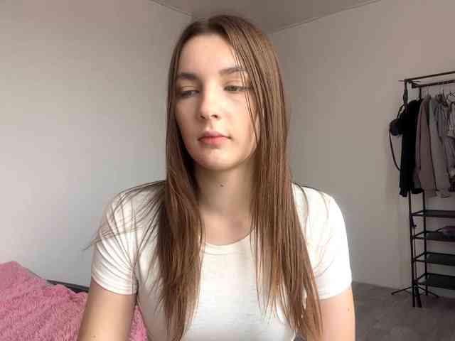 EveliaShimaoka webcam