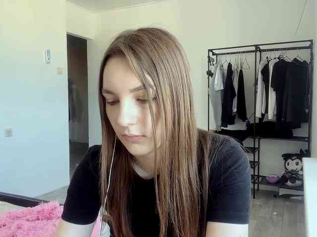 EveliaShimaoka webcam