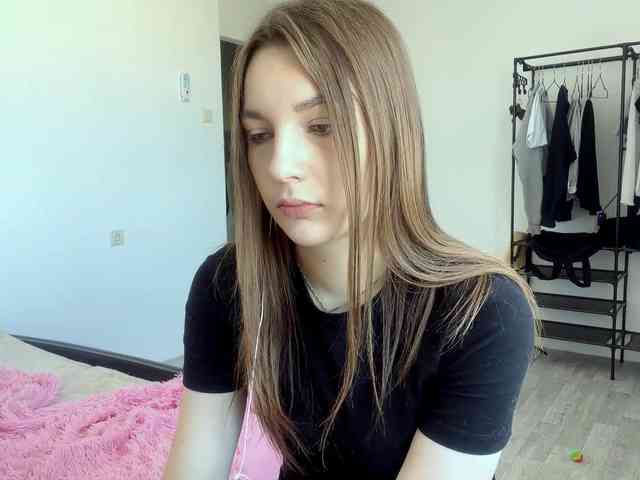 EveliaShimaoka webcam