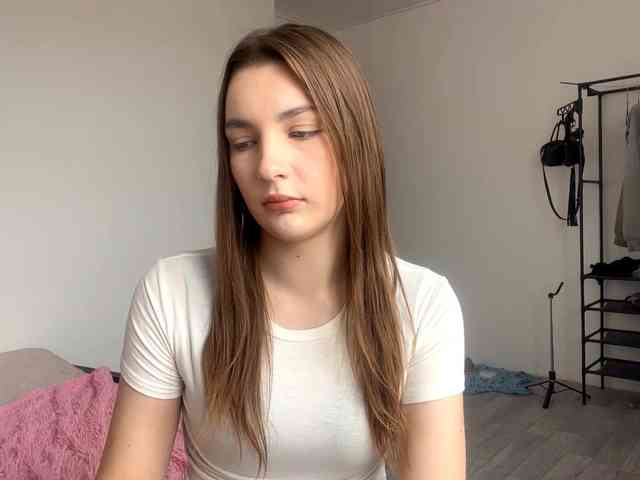 EveliaShimaoka webcam