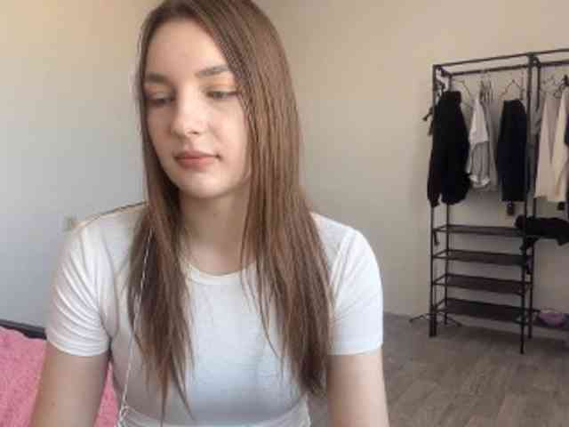 EveliaShimaoka webcam