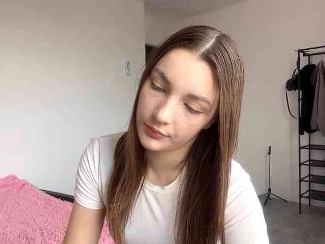 EveliaShimaoka webcam