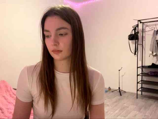 EveliaShimaoka webcam