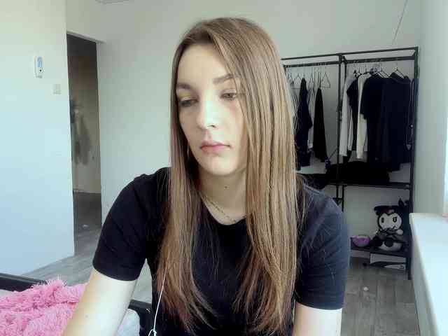 EveliaShimaoka webcam