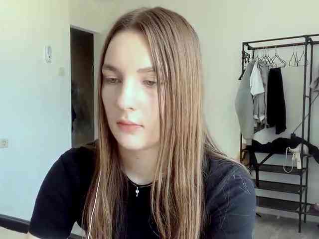 EveliaShimaoka webcam
