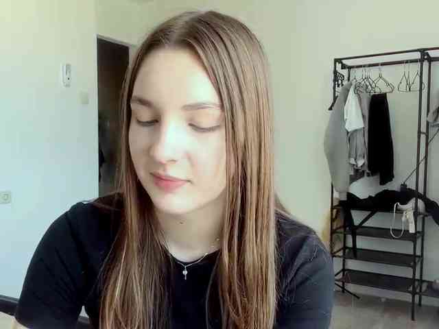 EveliaShimaoka webcam
