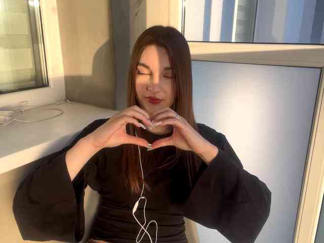 EveliaShimaoka webcam