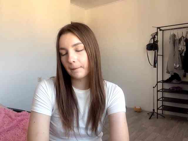 EveliaShimaoka webcam