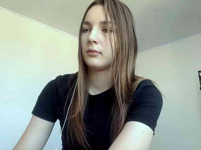 EveliaShimaoka webcam