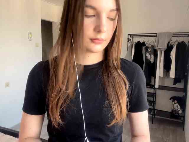 EveliaShimaoka webcam