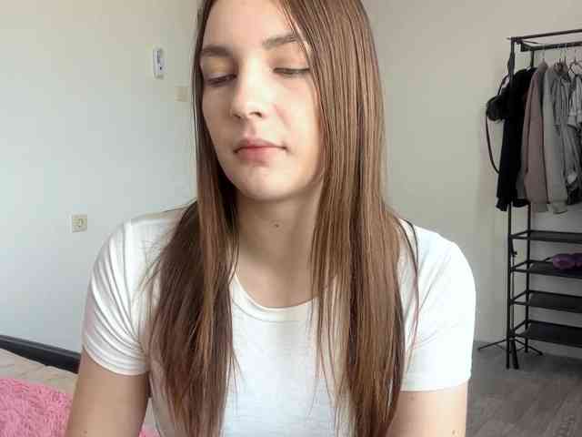 EveliaShimaoka webcam