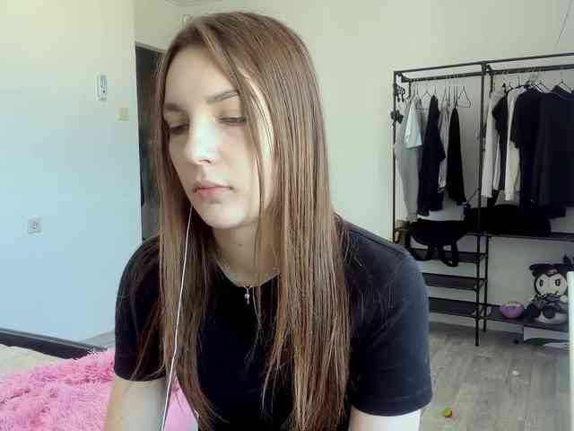 EveliaShimaoka webcam