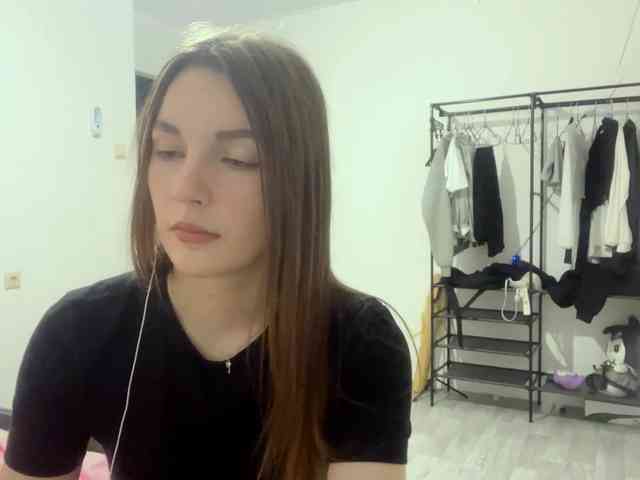 EveliaShimaoka webcam