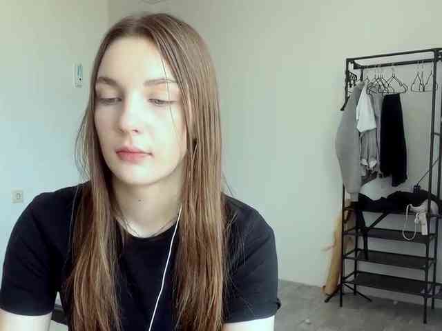 EveliaShimaoka webcam