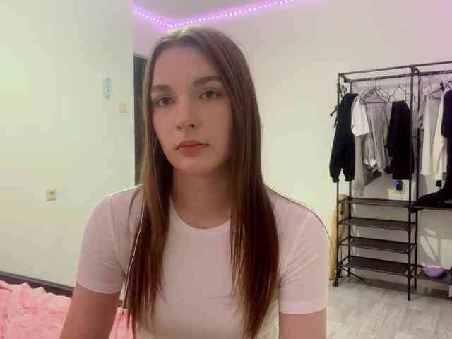 EveliaShimaoka webcam