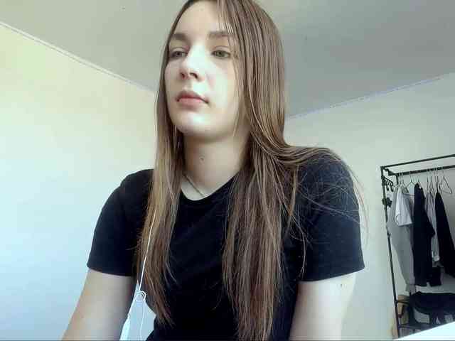 EveliaShimaoka webcam