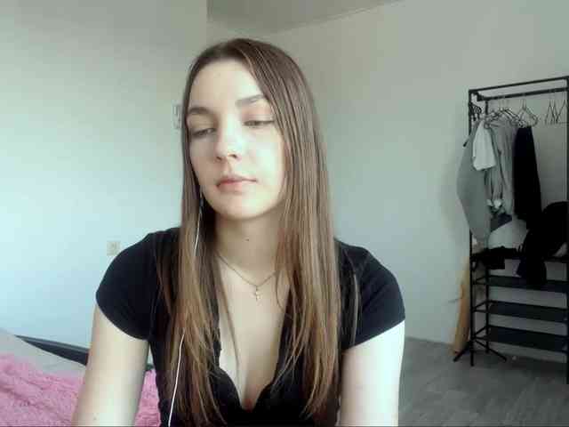 EveliaShimaoka webcam