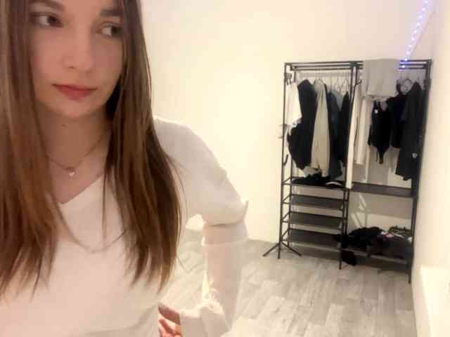 EveliaShimaoka webcam