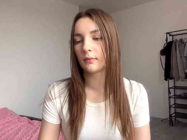 EveliaShimaoka webcam