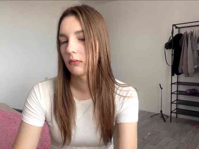 EveliaShimaoka webcam