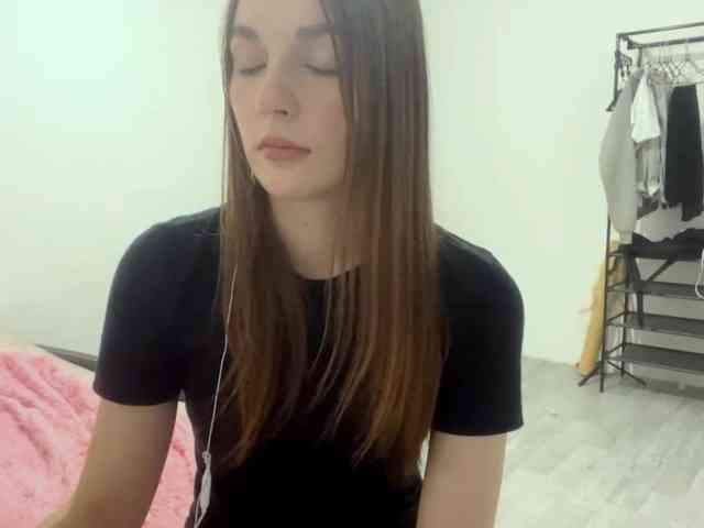 EveliaShimaoka webcam