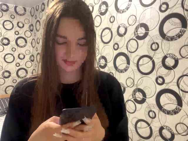 EveliaShimaoka webcam
