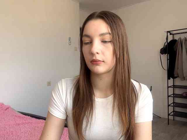 EveliaShimaoka webcam