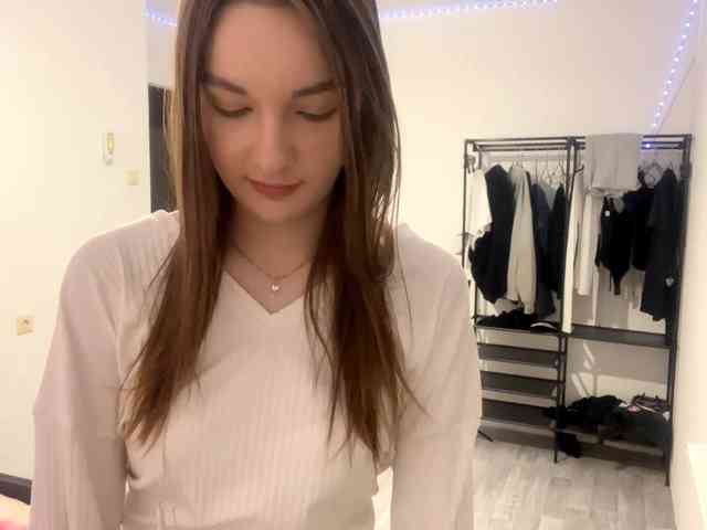 EveliaShimaoka webcam
