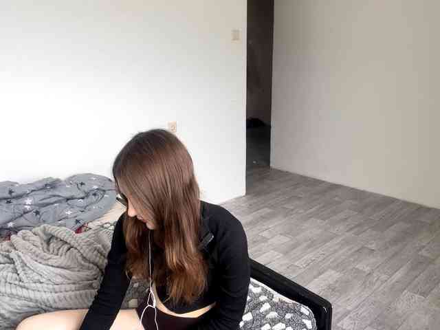 EveliaShimaoka webcam