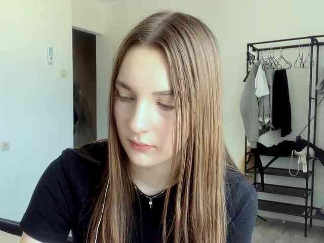 EveliaShimaoka webcam