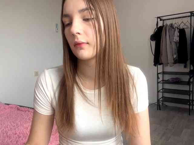 EveliaShimaoka webcam
