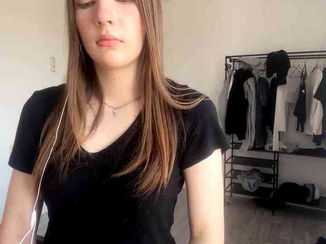 EveliaShimaoka webcam