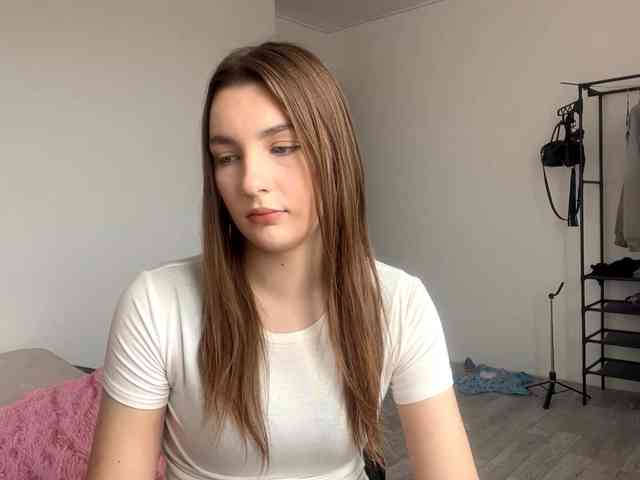 EveliaShimaoka webcam
